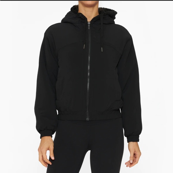 Lululemon Reversible Sherpa Jacket with hood - Picture 2 of 7